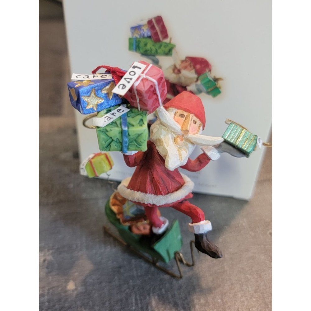 Hallmark 2008 the spirit of giving ornament Xmas Decor Santa Claus